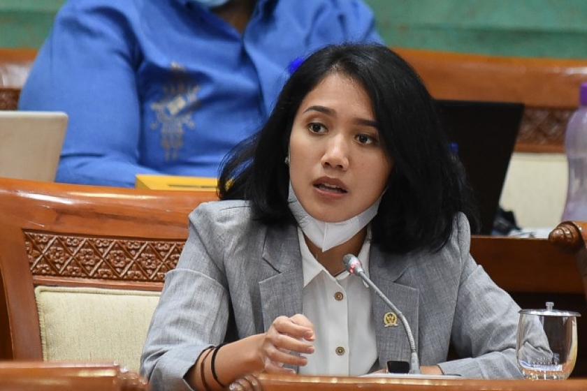 Anggota Komisi XI DPR RI Fraksi Partai Golkar Puteri Komarudin